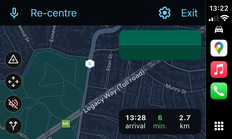 Bốn nút điều khiển chính trong giao diện lái xe của Google Maps trên CarPlay