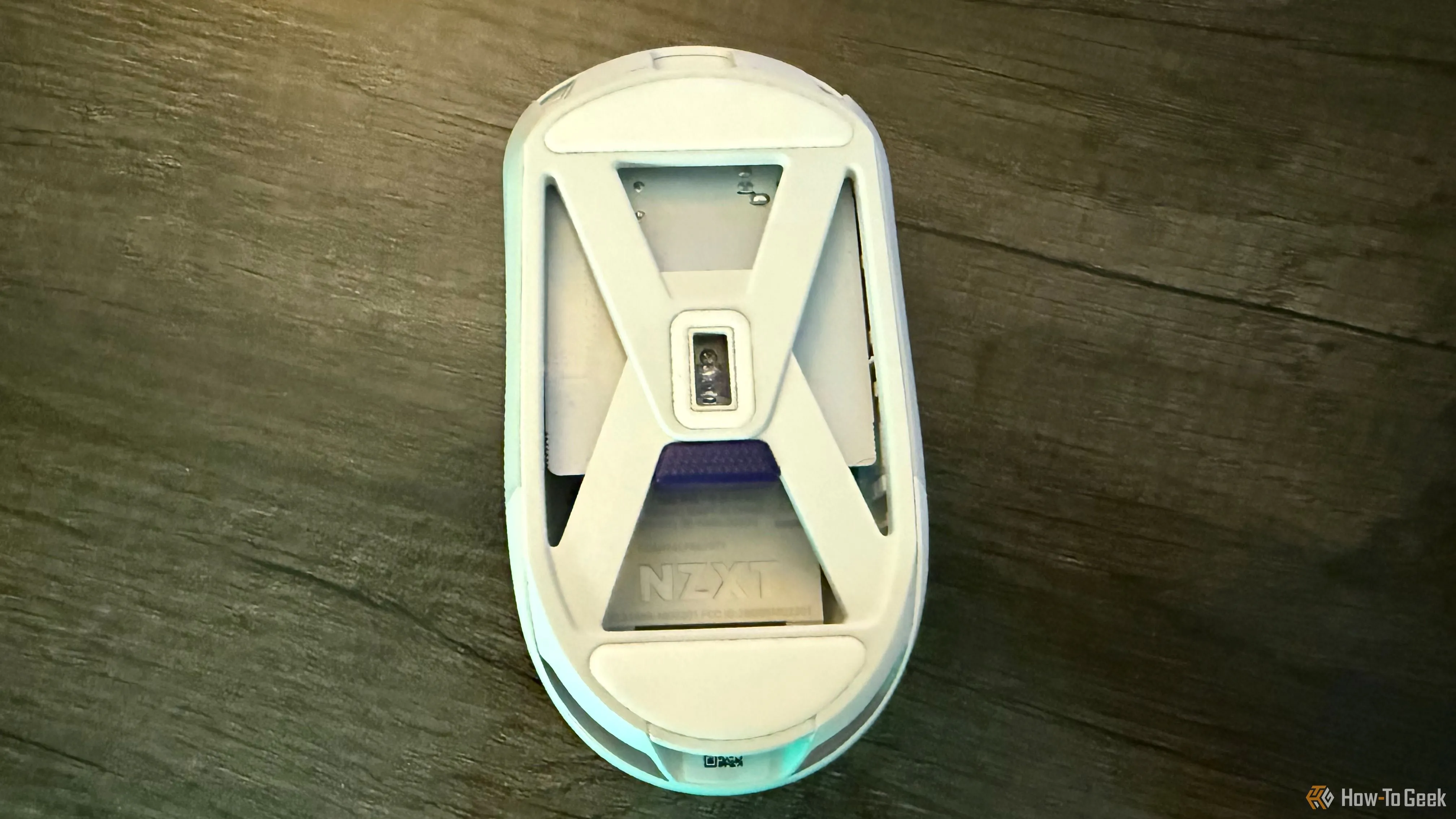 Chuột chơi game NZXT Lift Elite Wireless với polling rate cao