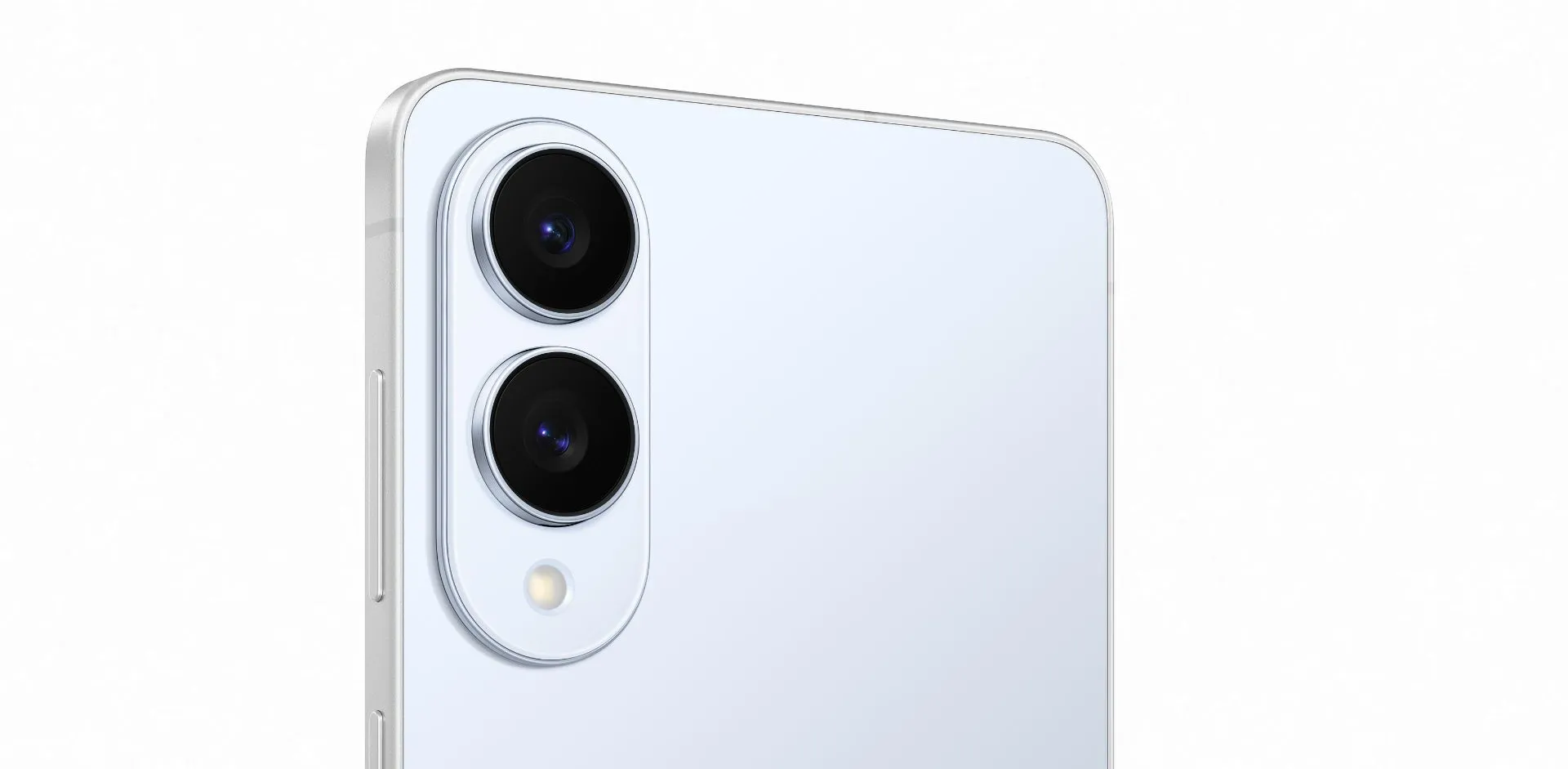 Cụm camera phía sau của Galaxy S25 Edge, cho thấy thiết kế ống kính kép và phần lồi đáng kể so với thân máy mỏng.