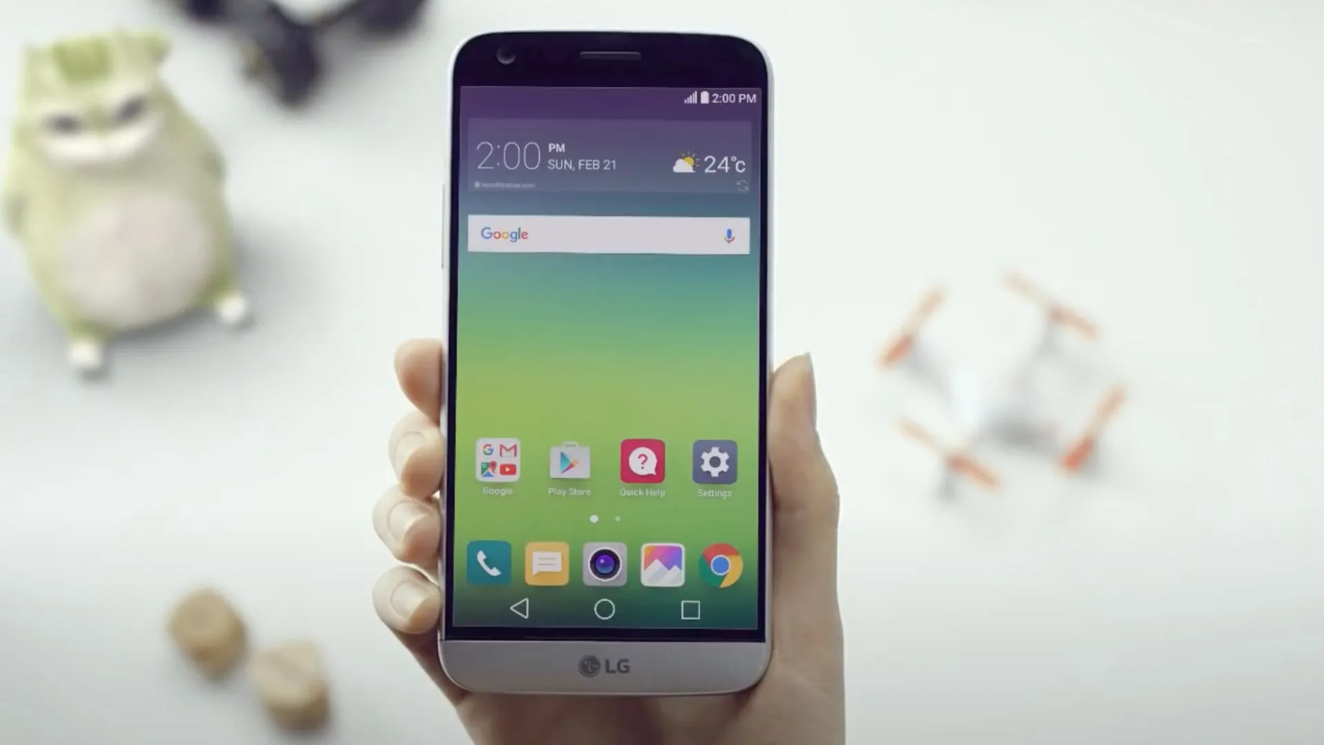 Điện thoại thông minh LG G5 màu bạc với thiết kế mô-đun độc đáo