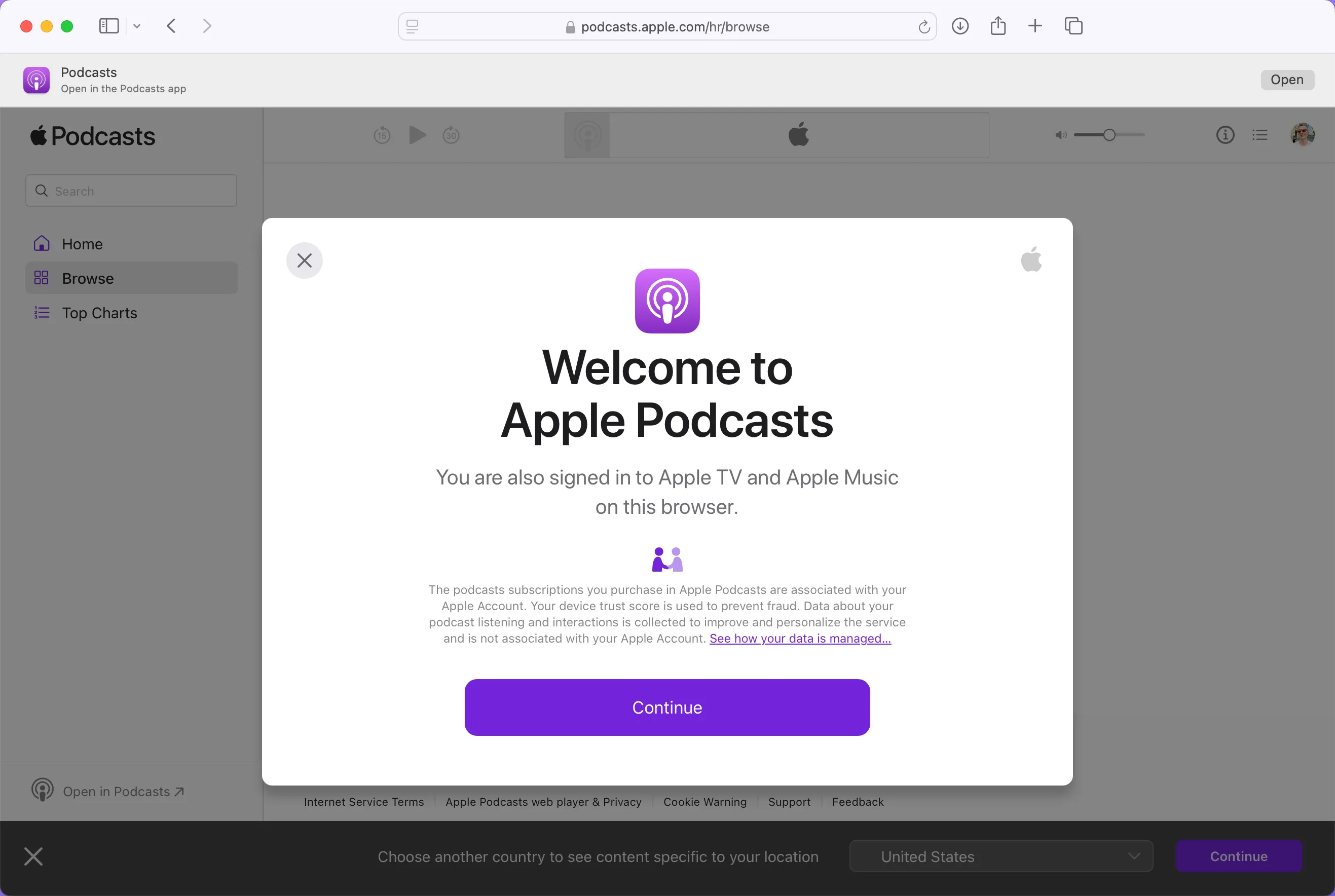 Giao diện màn hình chào mừng của ứng dụng web Apple Podcasts, hiển thị logo và thông báo khởi động.