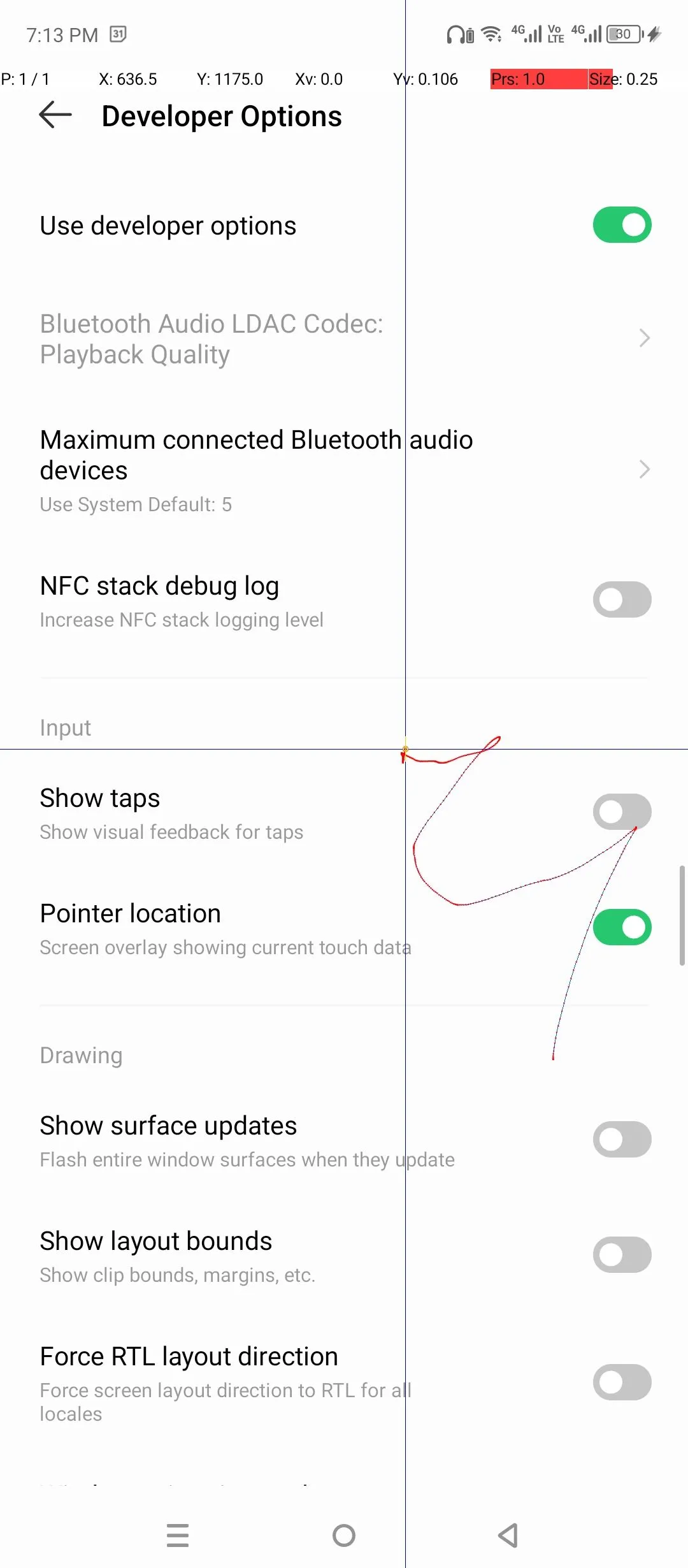 Hiển thị vị trí con trỏ và tọa độ chạm trên màn hình Android thông qua Developer Options.