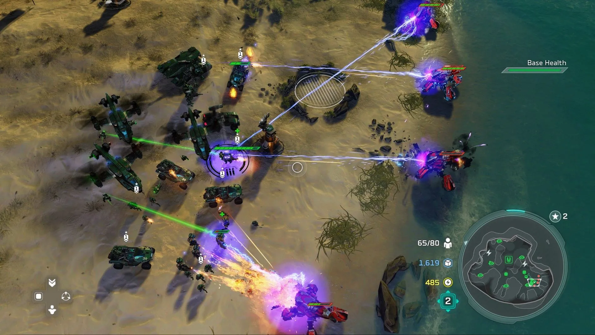 Lực lượng UNSC giao chiến với phe Covenant trên bãi biển trong game Halo Wars 2