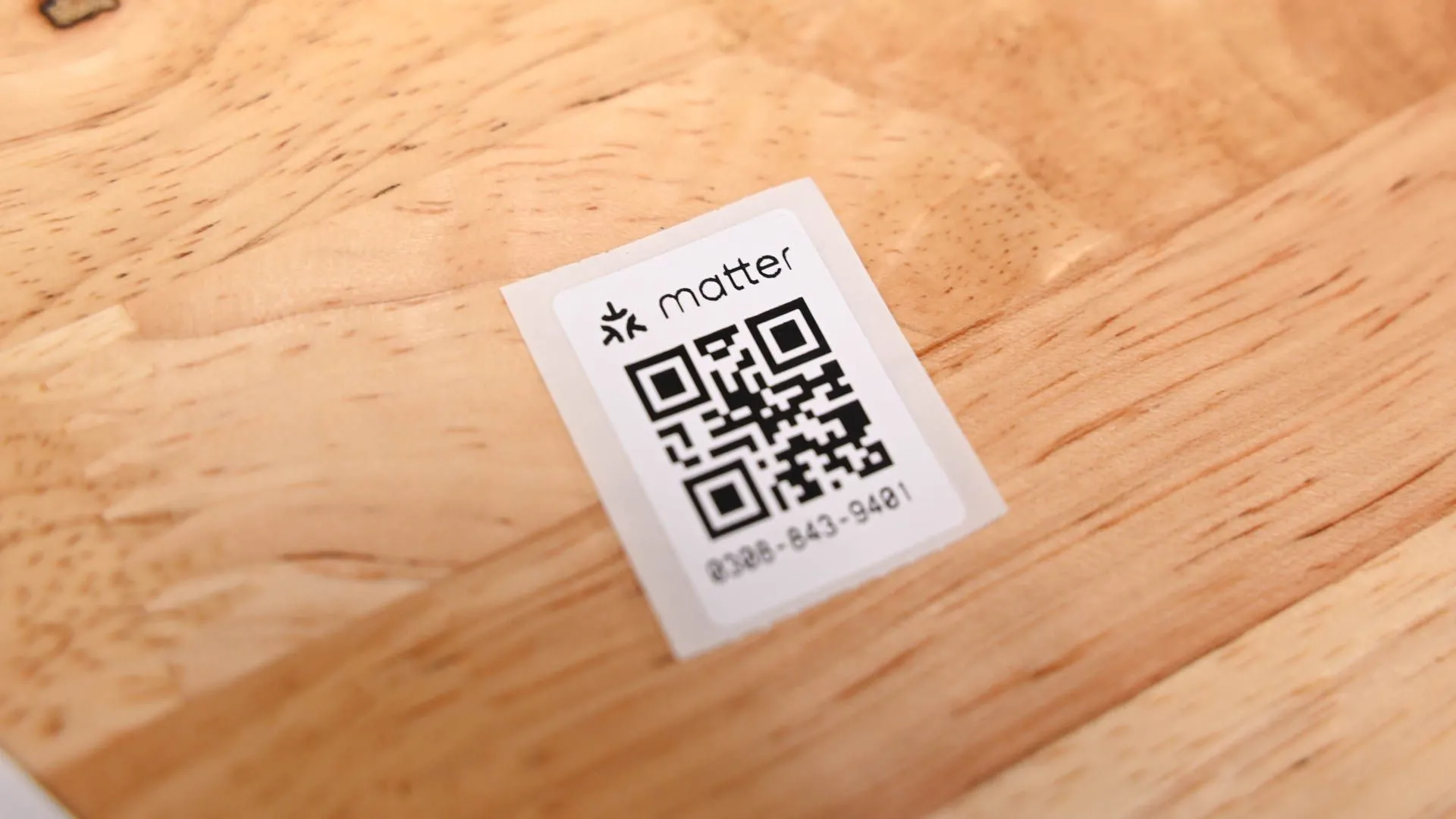 Mã QR Matter để thiết lập công tắc đèn thông minh Tapo, cho thấy sự phổ biến của mã QR trong công nghệ.