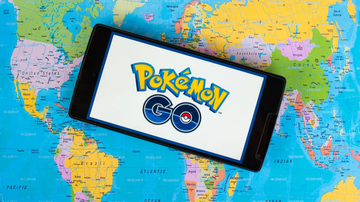 Người chơi Pokémon GO trên bản đồ thực tế