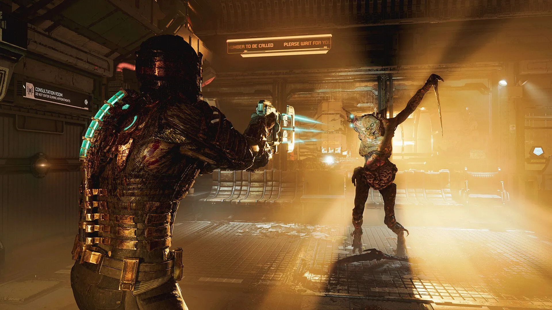 Nhân vật Issac Clarke chiến đấu với Necromorph trong Dead Space (2023), minh họa bản remake trung thành nhưng vẫn có cải tiến về công nghệ.