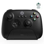Tay cầm chơi game 8BitDo Ultimate 2.4G màu đen với thiết kế công thái học.