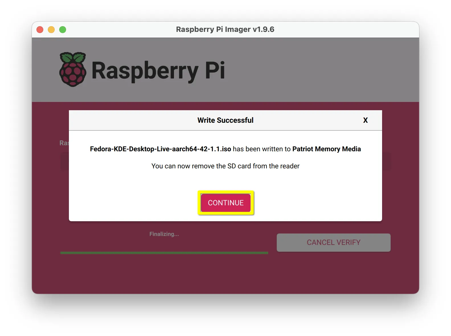 Thông báo ghi ảnh thành công trên Raspberry Pi Imager với tùy chọn Tiếp tục