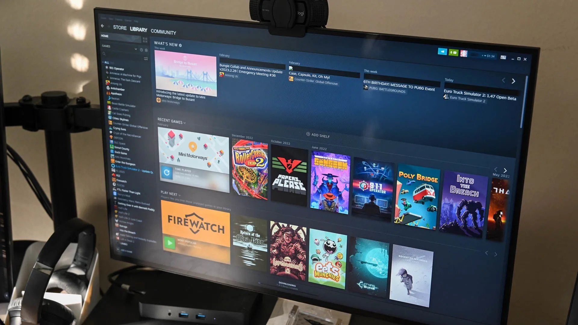 Thư viện game Steam trên màn hình máy tính